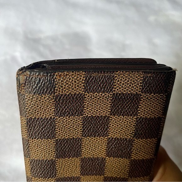 Authentic LV Damier Ebene snap wallet - Picture 16 of 16